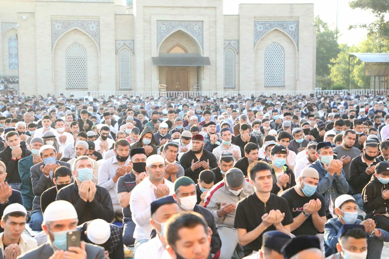 Стало известно время праздничного намаза в Ташкенте и других городах