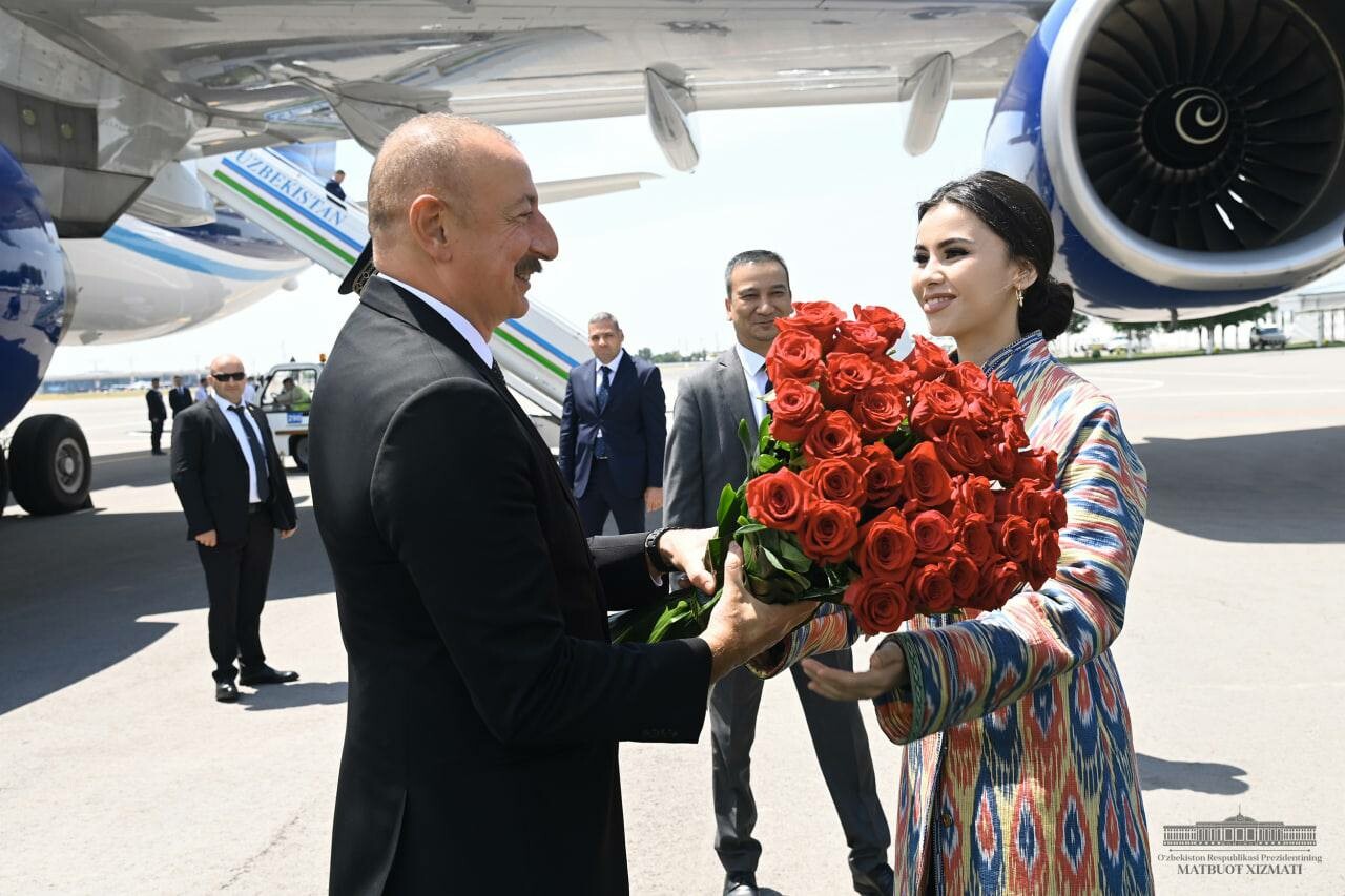 Президент Азербайджана Ильхам Алиев прибыл в Ташкент — фото