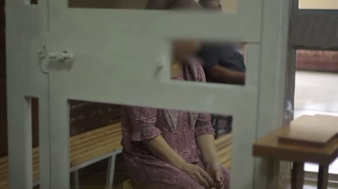 «Я не могла больше выносить это»: в Фергане женщина жестоко расправилась с супругом — видео