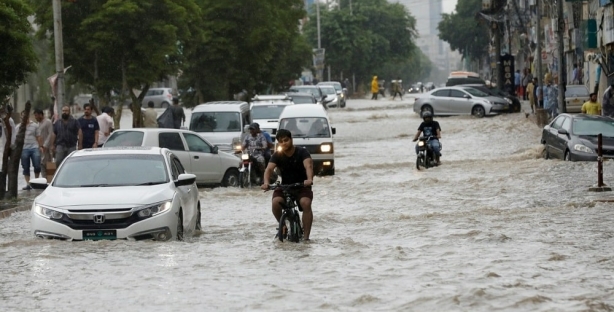 Шавкат Мирзиёев выразил соболезнования Ирану в связи с гибелью людей в результате наводнения