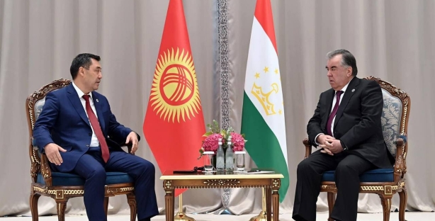 В Самарканде президенты Кыргызстана и Таджикистана провели переговоры по поводу инцидента на границе
