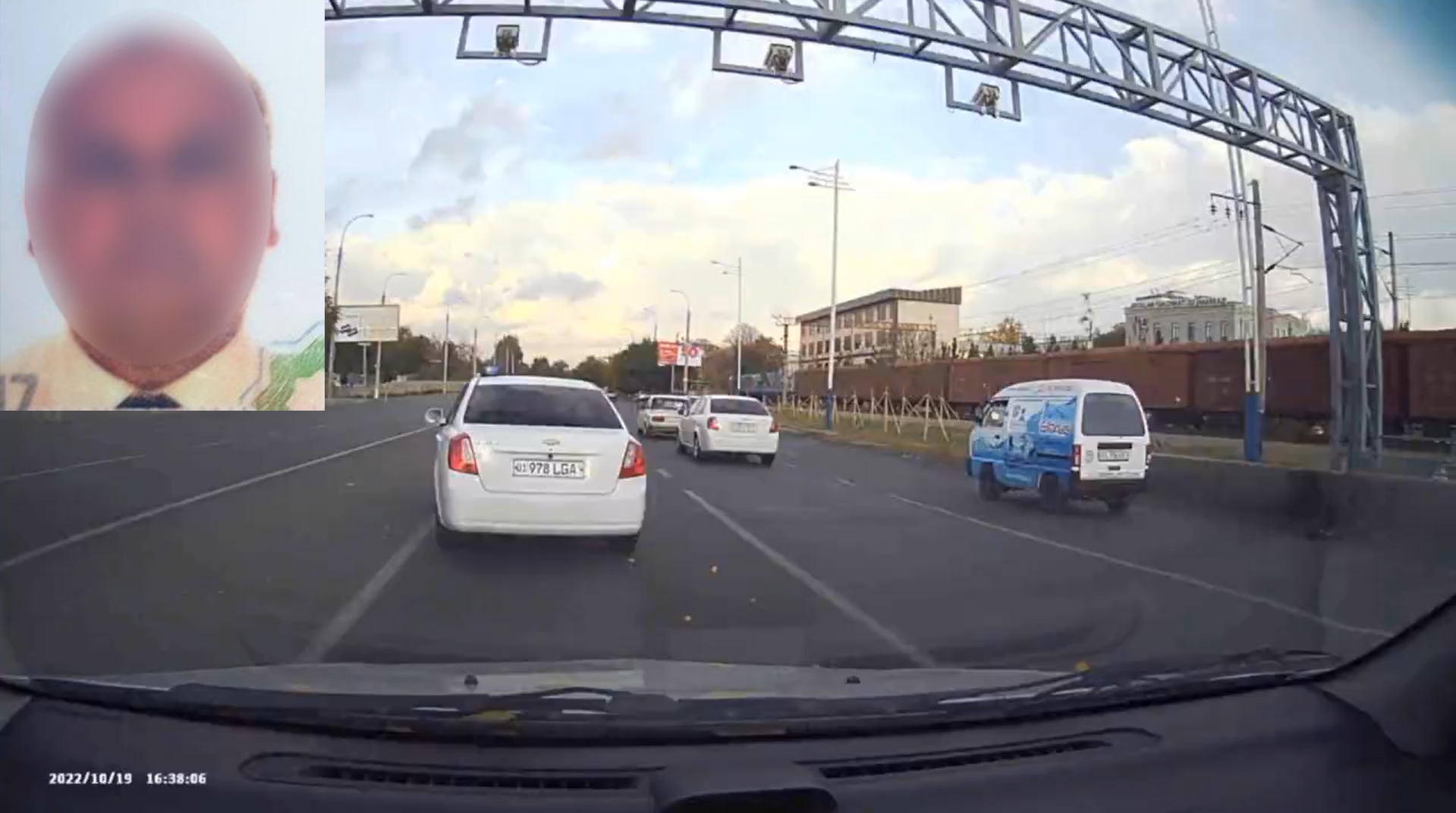 С мигалкой можно всё: в Ташкенте водитель Lacetti нарушил сразу несколько правил ПДД — видео