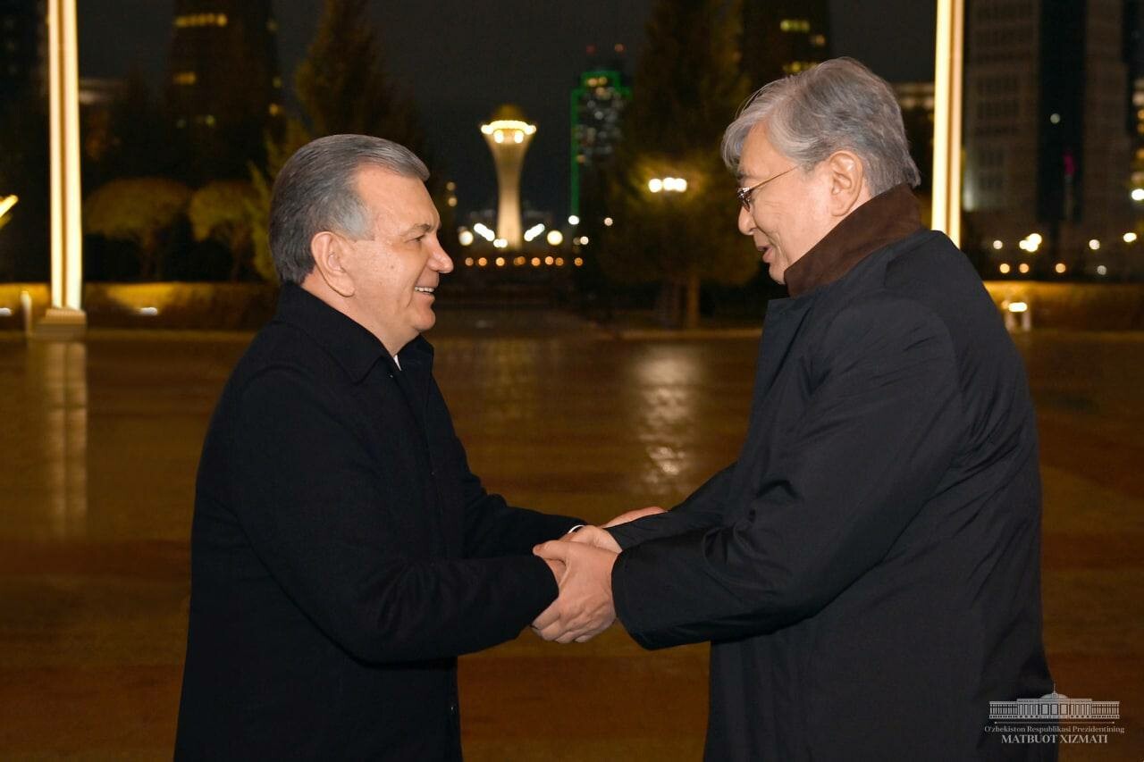 Шавкат Мирзиёев встретился с президентом Казахстана Касым-Жомартом Токаевым