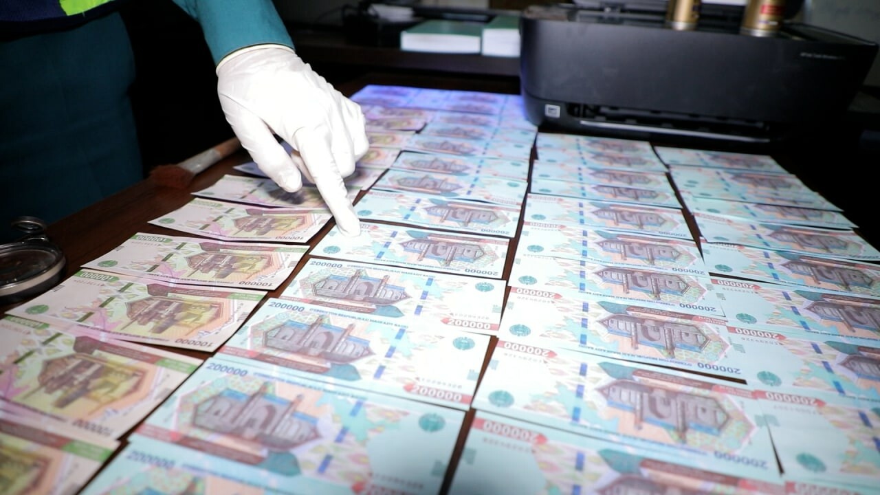 В Ташкентской области фальшивомонетчики пытались сбыть более 26 млн поддельных сумов