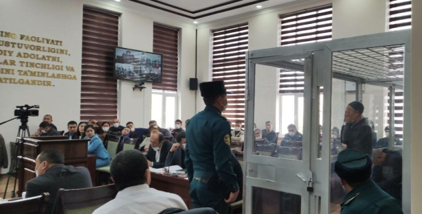 Гражданин, отобравший у нацгвардейца пистолет Макарова в ходе беспорядков в Нукусе, дал показания в суде