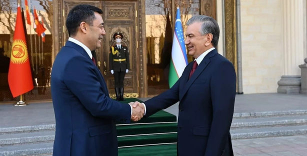 Шавкат Мирзиёев поздравил президента Кыргызстана Садыра Жапарова с днем рождения