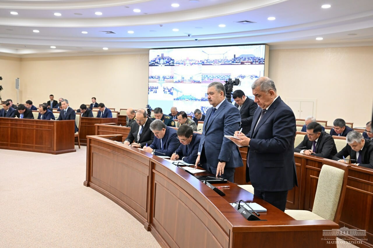 Президент поручил СГБ и Генпрокуратуре принять меры по устранению коррупции в энергосистеме