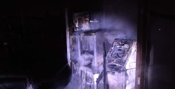 В Кашкадарье сгорел банкомат с деньгами — видео
