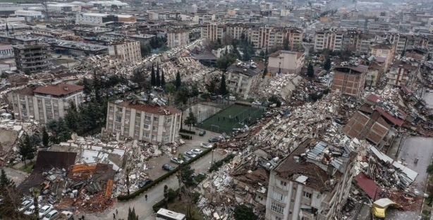 Один узбекистанец погиб, четверо пропали без вести в результате землетрясения в Турции — МИД