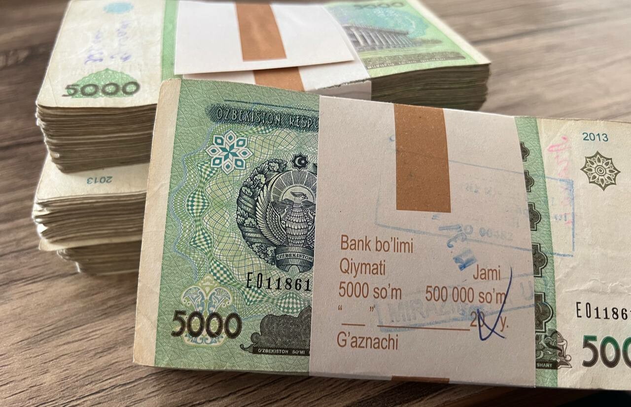 Больше половины узбекистанцев получают зарплату менее 2 млн сумов — официальные данные