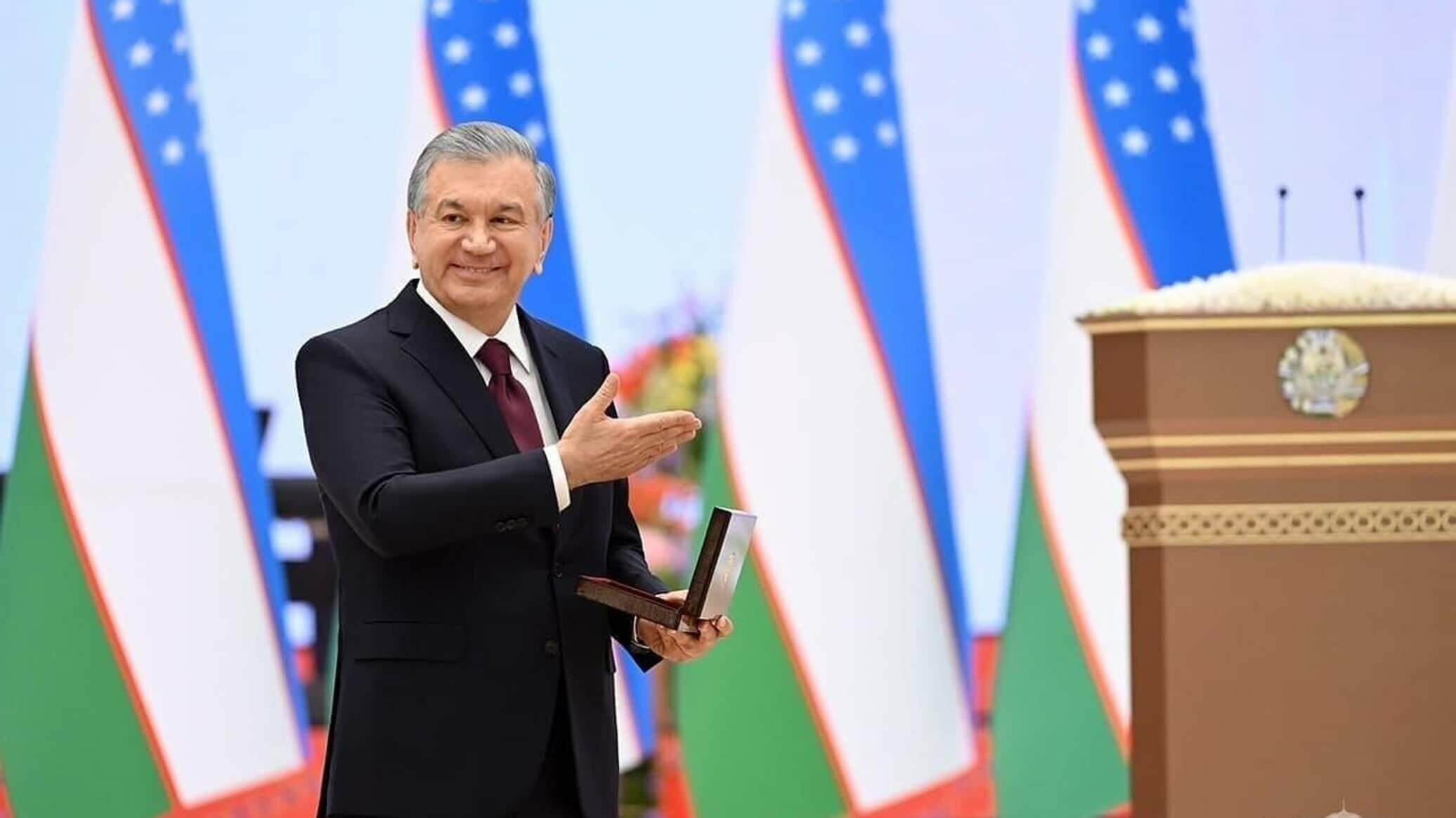 Президент наградил 8 иностранных инвесторов в связи с годовщиной независимости Узбекистана
