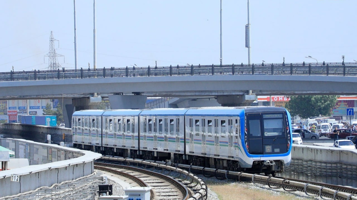 Ташкент открыт. Надземное метро Ташкент Ташкент. Надземное метро в Ташкенте. Станция метро Узбекистанская Ташкент. Надземное метро Узбекистан 5k.