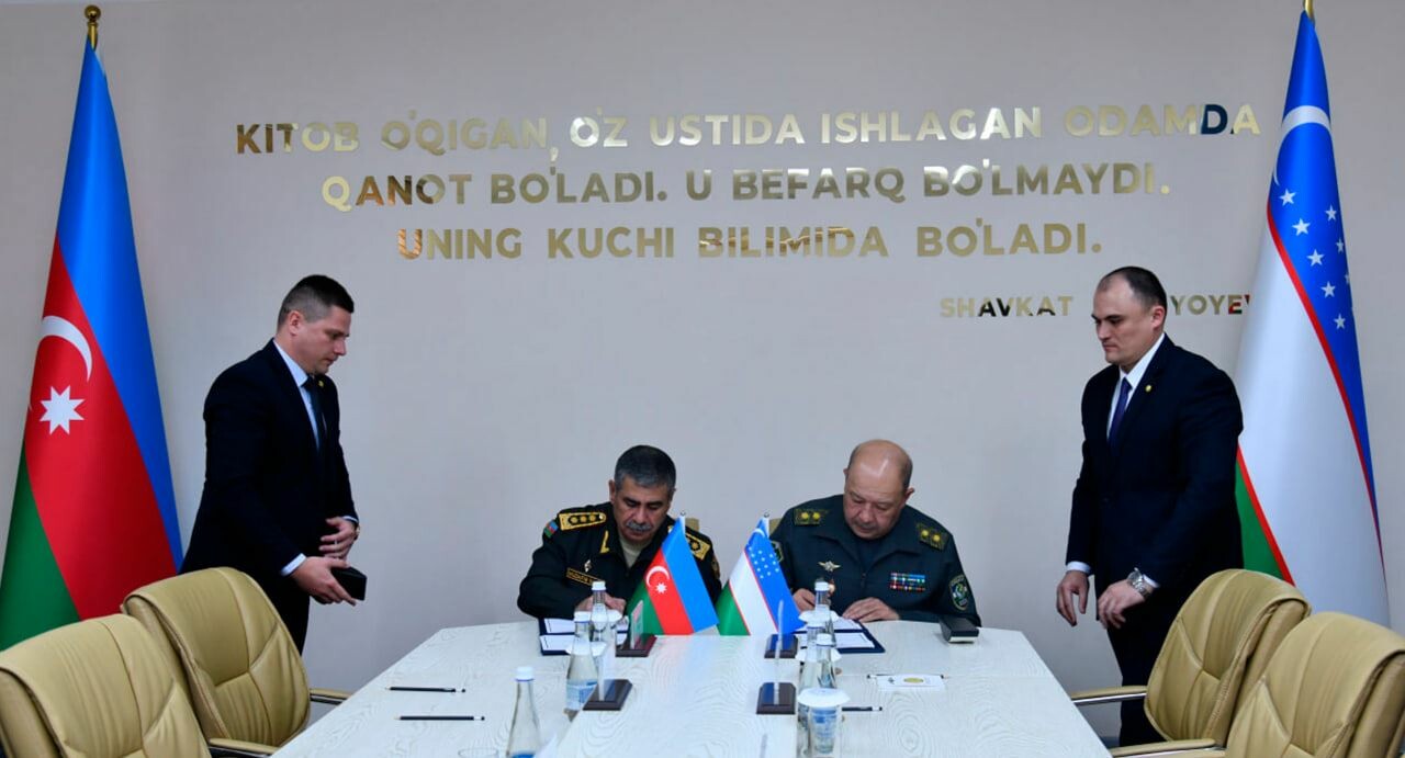 Узбекистан и Азербайджан подписали меморандум о военном сотрудничестве