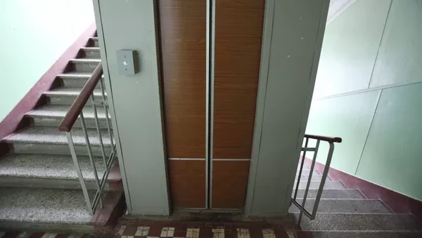 Мужчина домогался 10-летней девочки в лифте многоэтажного дома в Ташкенте