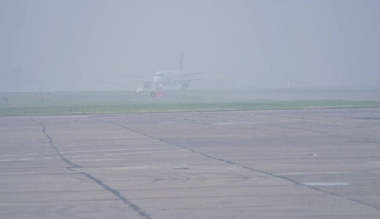 Из-за сильного тумана в Ташкенте ряд рейсов перенаправлен на запасные аэродромы