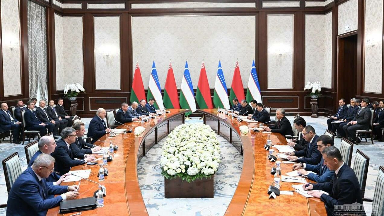 Президенты Узбекистана и Беларуси поставили задачу нарастить товарооборот между странами на сумму свыше $1 млрд