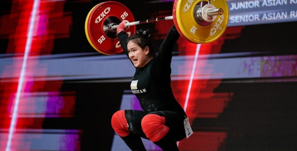 Нигора Сувонова стала чемпионкой Азии по тяжелой атлетике