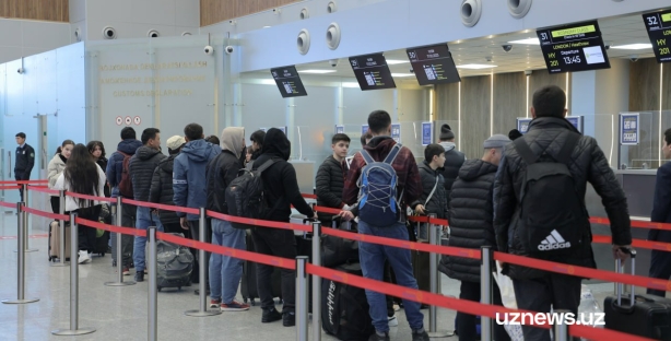 В аэропорту Ташкента задержали шесть авиарейсов