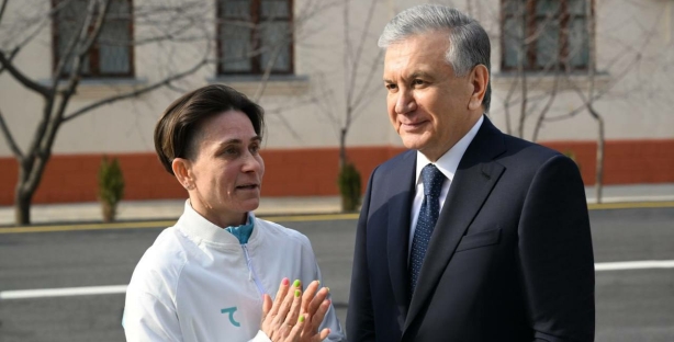 «Гимнастика – основа всех видов спорта»: президент посетил школу гимнастики Оксаны Чусовитиной