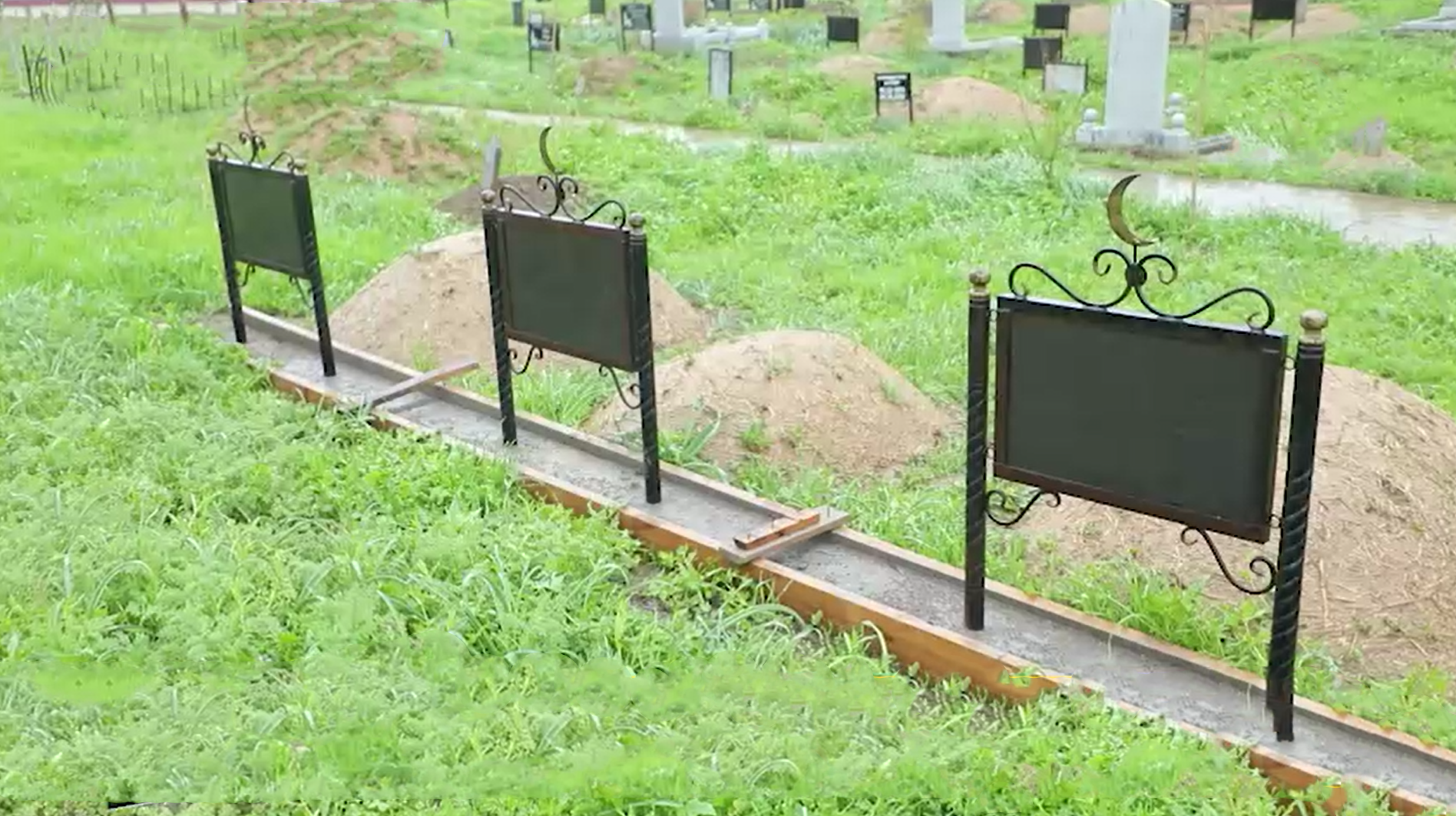 В Ташкенте вынесен приговор мужчине, разбившему надгробия на кладбище