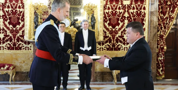 Посол Узбекистана вручил верительные грамоты королю Испании