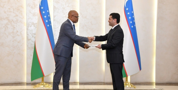 Глава МИД принял нового посла Сьерра-Леоне в Узбекистане