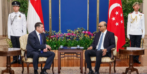 Новый посол Узбекистана вручил верительные грамоты президенту Сингапура