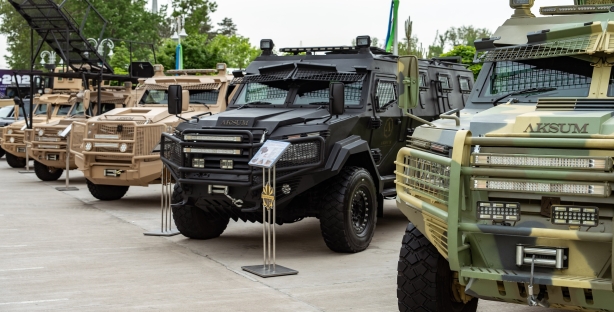 Военно-промышленная компания Aksum представила свою бронетехнику на выставке в Ташкенте — фото, видео
