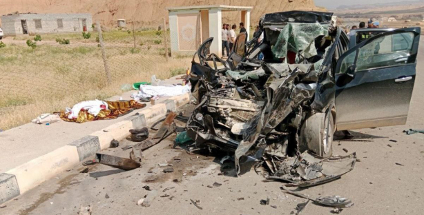 В Сурхандарье при столкновении Tracker с грузовиком погибли пять человек