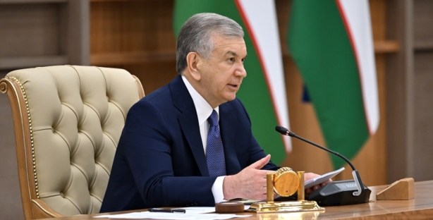 Хоразм, Бухоро, Қашқадарё ва Сурхондарёдаги йўллар аҳволидан сайёҳлар норози - президент