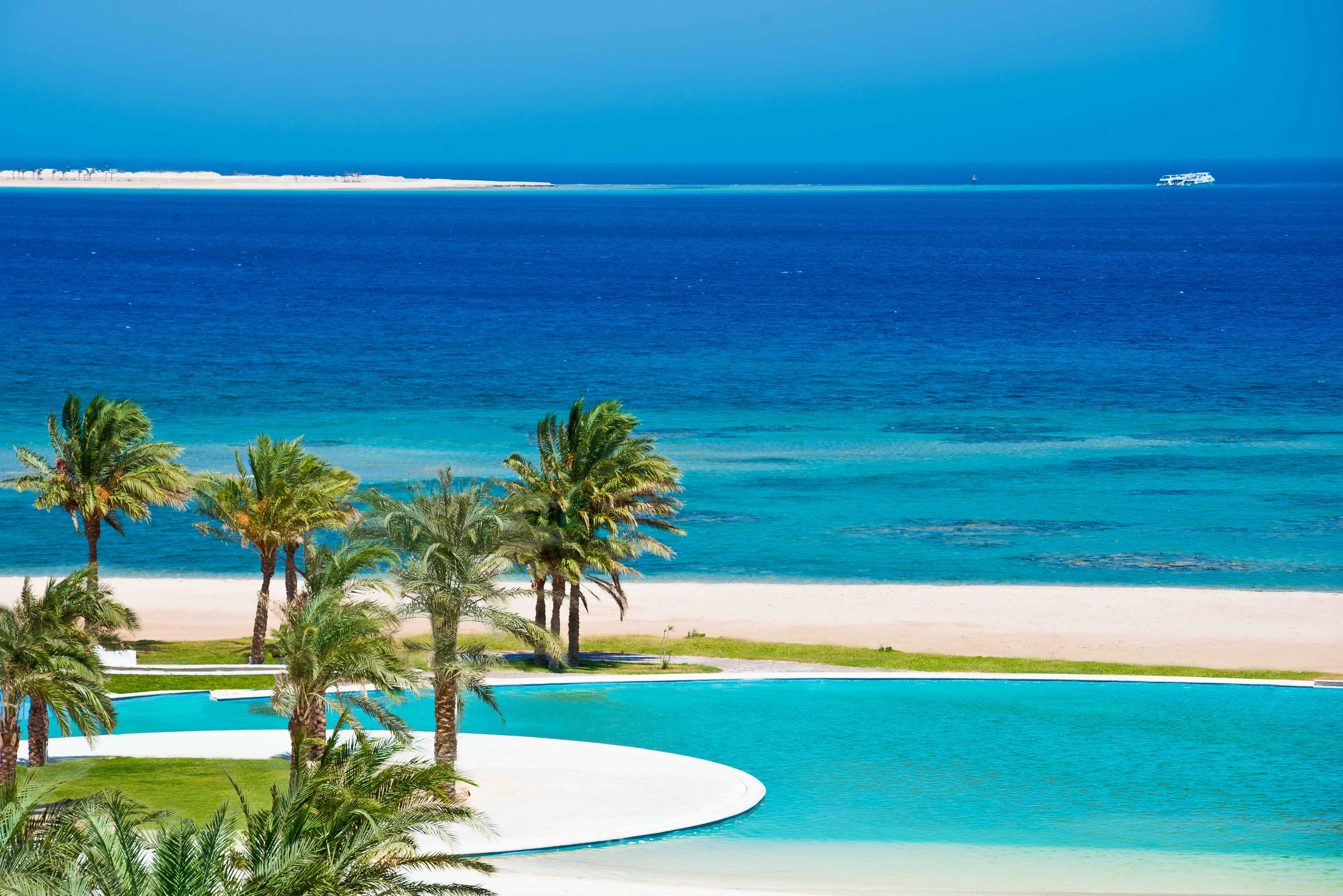 Какое море в египте. Baron Palace Sahl Hasheesh 5*. Египет море. Красное море пляж. Египет красивое море.